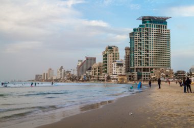 Plaj ve kış akşamları, Tel Aviv oteller