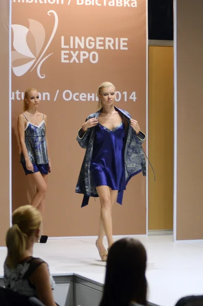 During the Show Lingrie Expo Moscow Autumn 5th International Exhibition of underwear, beachwear, home wear and hosiery — Φωτογραφία Αρχείου