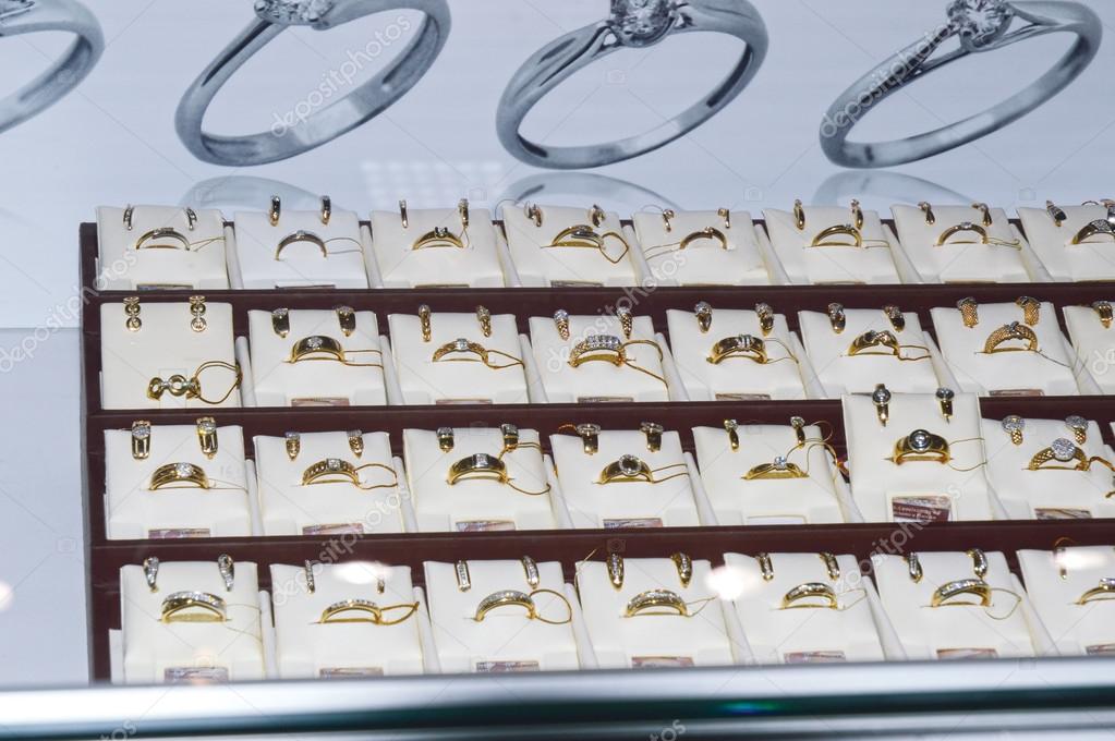 Rings with gems X International Exhibition of jewelery and watch brands JUNWEX Moscow Luxury