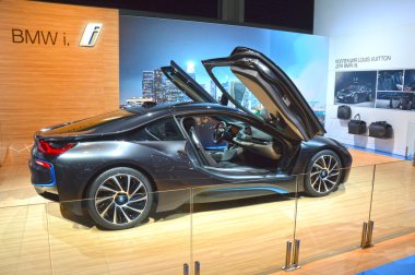Moskova Uluslararası Otomobil Salon Bmw i8 yükseltilmiş yukarı kapı Exulusive ile