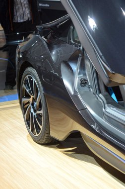 Arka tekerlek araba Premiere Moskova Uluslararası Otomobil Salon Bmw i8 parçası