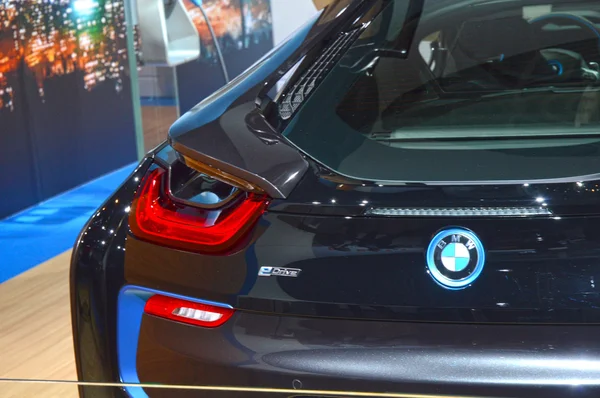 Licht Premiere Moskou International Auto Salon Bmw i8 bagage compartiment terug — Stockfoto