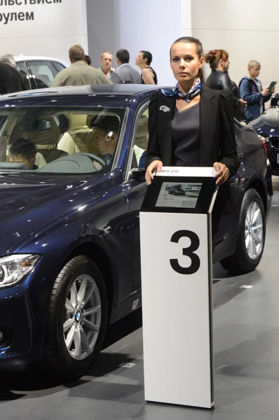 BMW 316i Moscou Salon international de l'automobile Dark Blue Shine — Photo