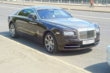 Rols-Royce yaz günü yolda