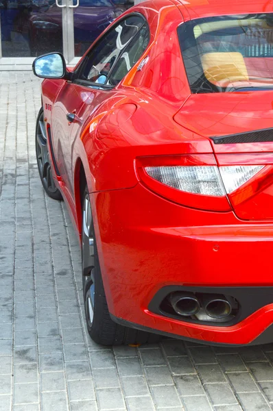 Vermelho carro esporte caro — Fotografia de Stock