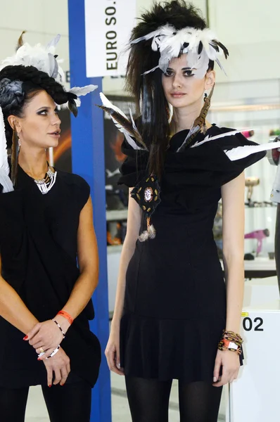 Intercharm XXI International Perfumery and Cosmetics Exhibition Two young beautiful womans in black dress Look — Stok fotoğraf