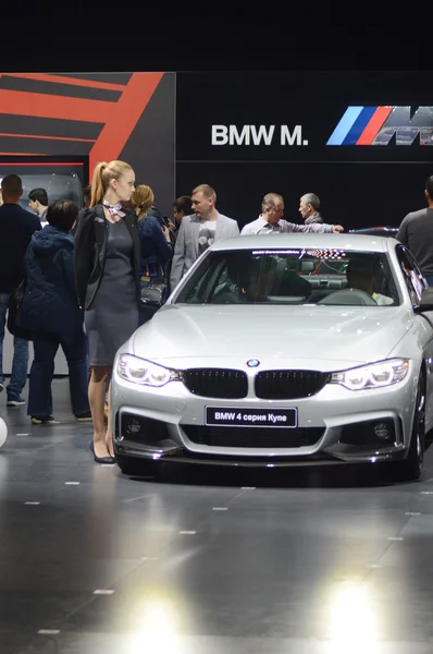 Автомобиль BMW IV серии Coupe Metallic Moscow International Automobile Salon — стоковое фото