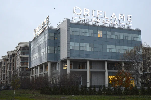 Oriflame kancelář v Moskvě října večer — Stock fotografie