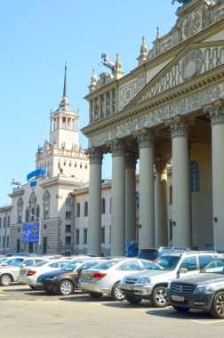 Mavi gökyüzü Sulight Merkezi Moskova Hipodrom yenilenmiş akademisyen Zholtovsky Ağustos tarafından 1950 yılında