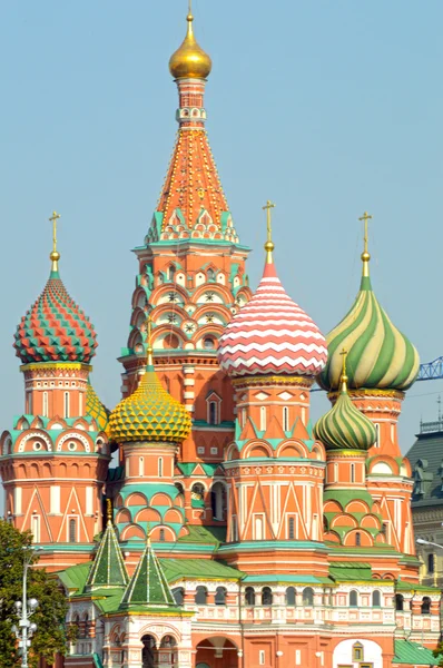圣巴西尔大教堂莫斯科克里姆林宫红场蓝天阳光 — 图库照片