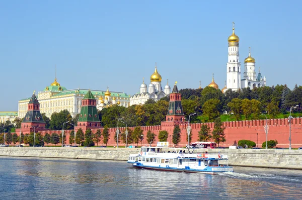 Kreml Moskwa Moskwa rzeki Kremla ściany parowca — Zdjęcie stockowe