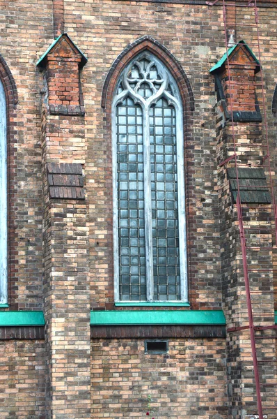 Lancet windows of the church  St Andrew s Anglican Church  Moscow — Stock Photo, Image