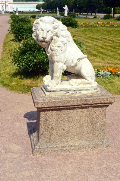 Escultura de um leão. Homesteads gráficos Sheremetevs Moscou Rússia — Fotografia de Stock