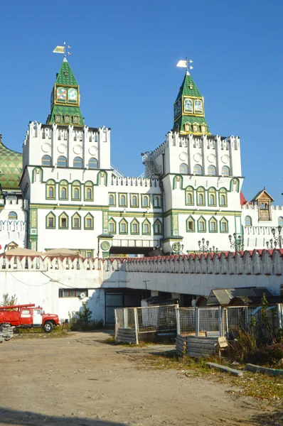 Het Kremlin in Izmailovo Moskou toren, toegangspoorten — Stockfoto