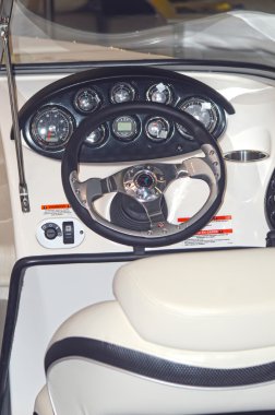 Kabin tekne, direksiyon simidi, pano, güverte