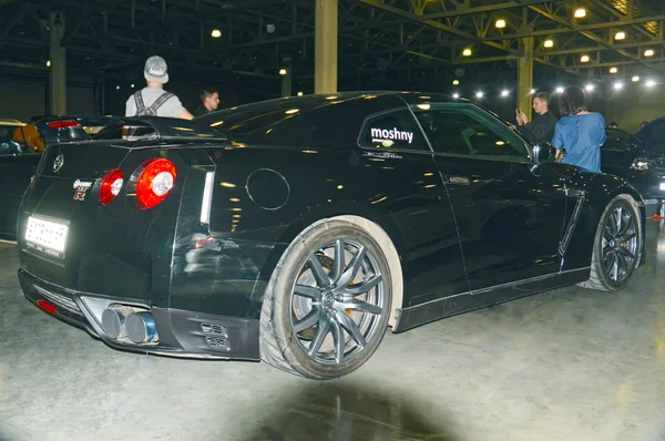 Moscow Tuning Show 2015. Preto Nissan GTR — Fotografia de Stock