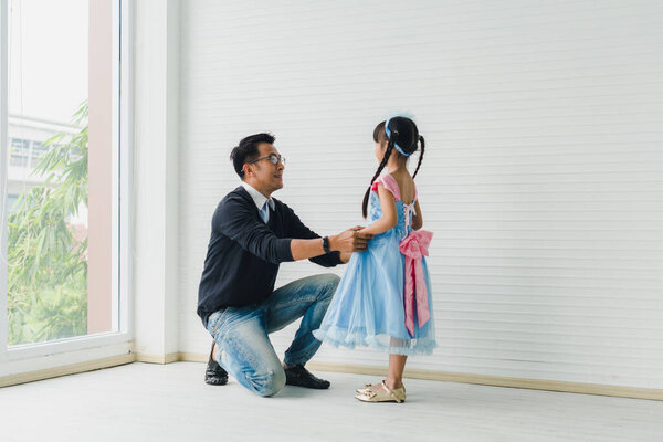 Asian Father Daughter Dancing Dad Teaches Daughters Dance Fun Room Royalty Free Stock Photos