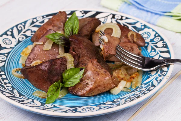 Sautierte Leber mit Zwiebeln — Stockfoto