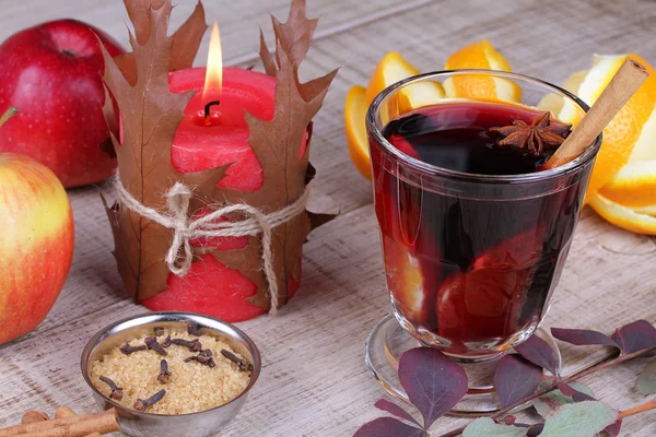 Mulled wine and spices — Stock Photo, Image
