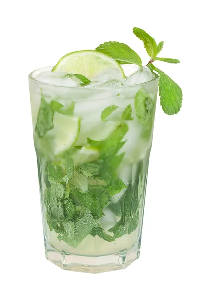 Mojito isolerad på en vit bakgrund — Stockfoto