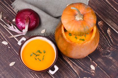 taze pişmiş kabak çorbası