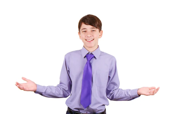 Jovem alegre em camisa e gravata gesto sinal de boas-vindas e sorrindo. Não tens de quê! Isolado sobre fundo branco — Fotografia de Stock