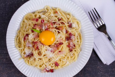 spagetti carbonara