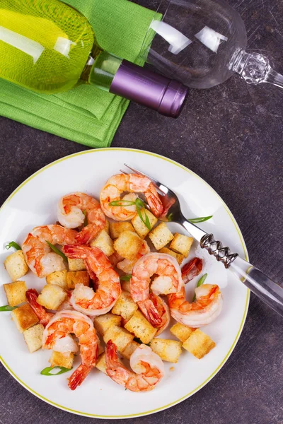 Shrimp and white bean salad — Stock Photo, Image