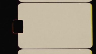 Ağır Tahıl, Toz Kalıntıları, Titrek ve Sproket Detaylı Sinematik Analog Filmi. Yüksek kalite 4k görüntü