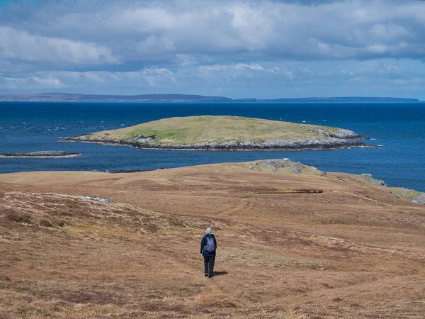 Par Une Journée Ensoleillée Printemps Avec Les Îles Yell Fetlar — Photo