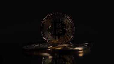 Bitcoin makro atışı. Engelleme teknolojisi, bitcoin madencilik konsepti, kripto para birimi Altın Bitcoin, BTC