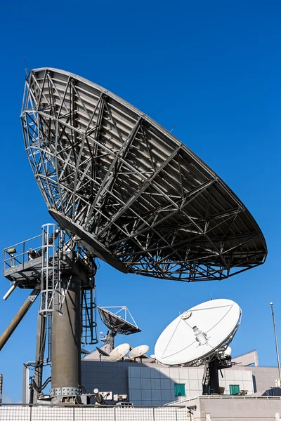 Telekommunikationssatelliter — Stockfoto