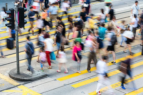 Attraversamento pedonale occupato a Hong Kong — Foto Stock