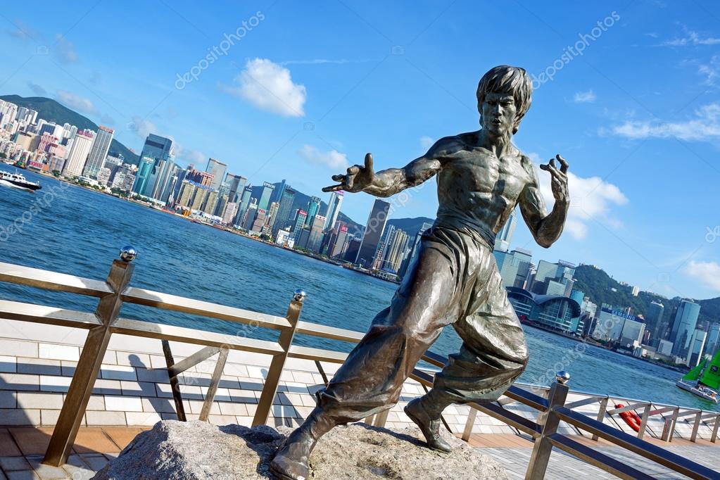 Bruce Lee Statue in Hong Kong – Stock Editorial Photo © danielshot #80409598