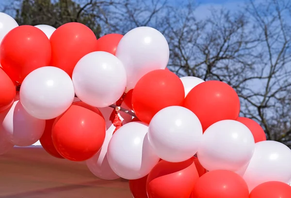 Globos de fiesta rojos y blancos — Foto de Stock