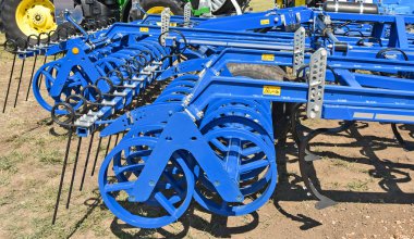 Makine açık havada harrow