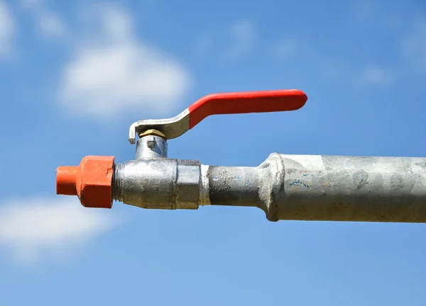 Water pipe against sky — Stock Photo, Image