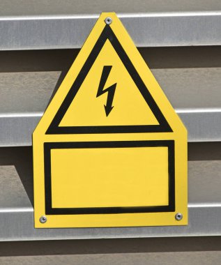 Yüksek voltajlı elektrik tehlike işareti