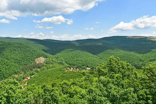 Vista Aldeia Szarvasko Das Montanhas Bukk Hungria — Fotografia de Stock