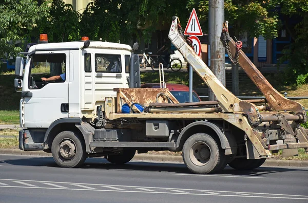 Aanhangwagen Voor Het Vervoer Van Afvalcontainers — Stockfoto