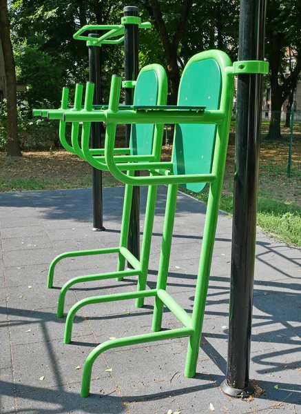 Vybavení Venkovních Tělocvičen Městském Parku — Stock fotografie