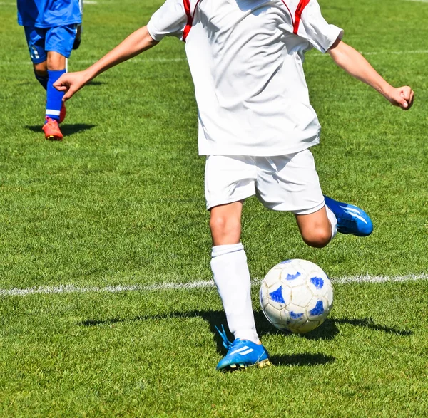 Jugadores de fútbol en acción — Foto de Stock