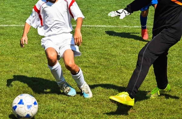 Jogadores de futebol em ação — Fotografia de Stock