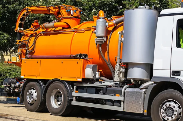 Sewage cleaner truck — Stock Photo, Image