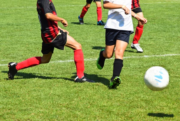 Futbol oynamak — Stok fotoğraf