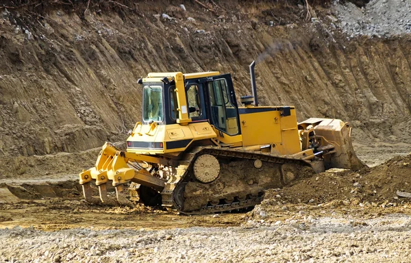 Bulldozer alla costruzione di strade — Foto Stock