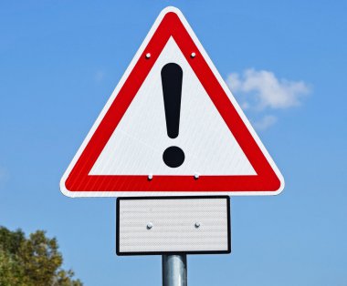 tehlike trafik işaretleri