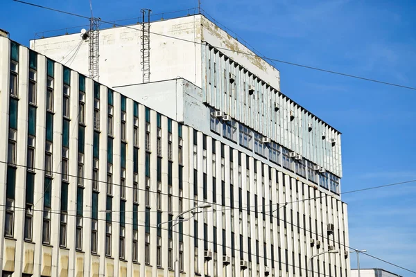 Vecchio edificio per uffici abbandonato — Foto Stock