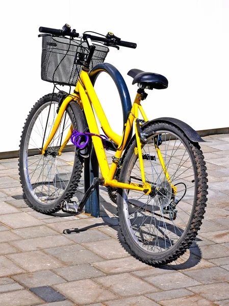 Bicycle in the parking lot — Stock Photo, Image