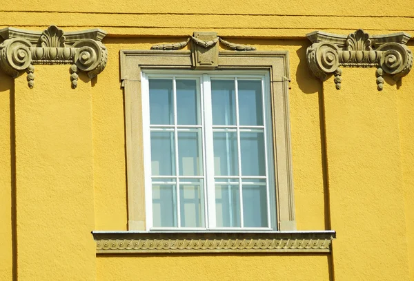建物の窓 — ストック写真